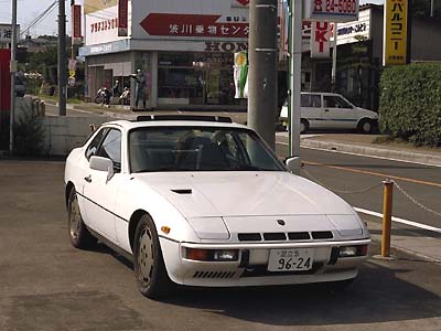 1/18  ポルシェ  924 ターボ